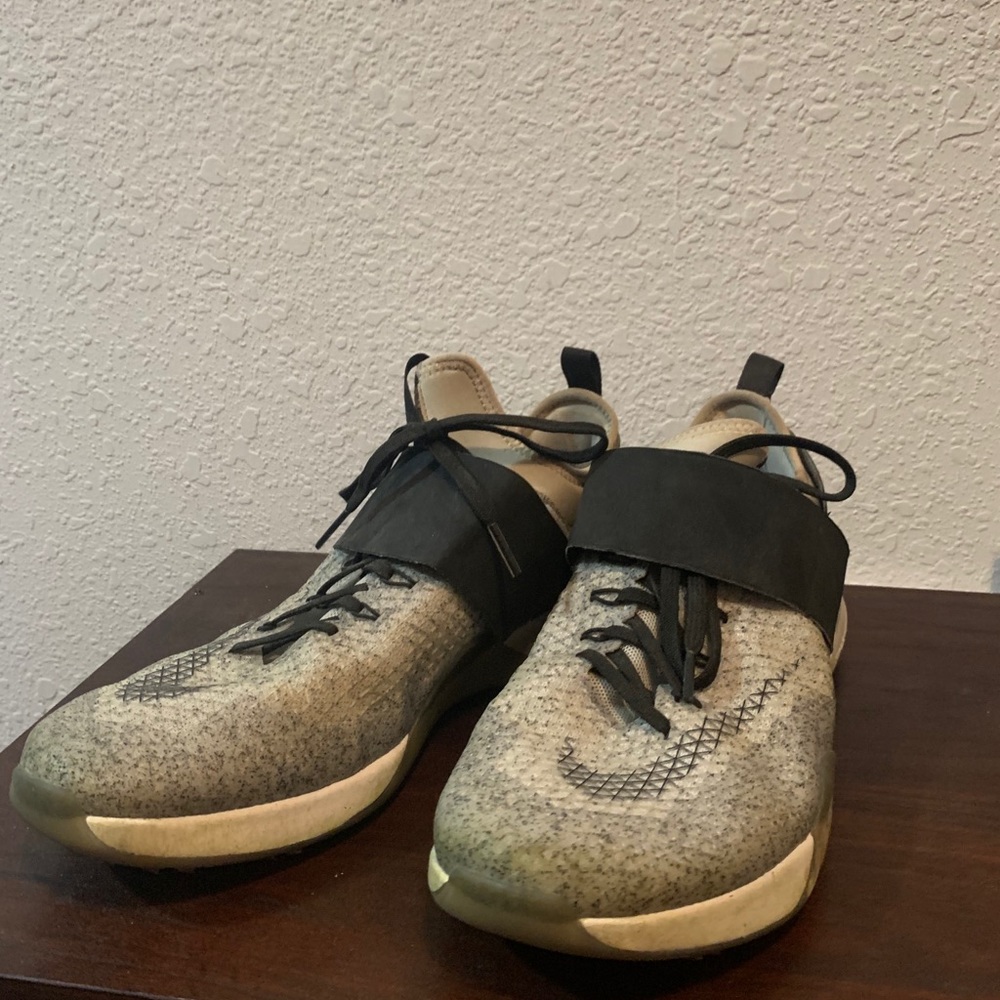 Nike Zoom’s in black and grey